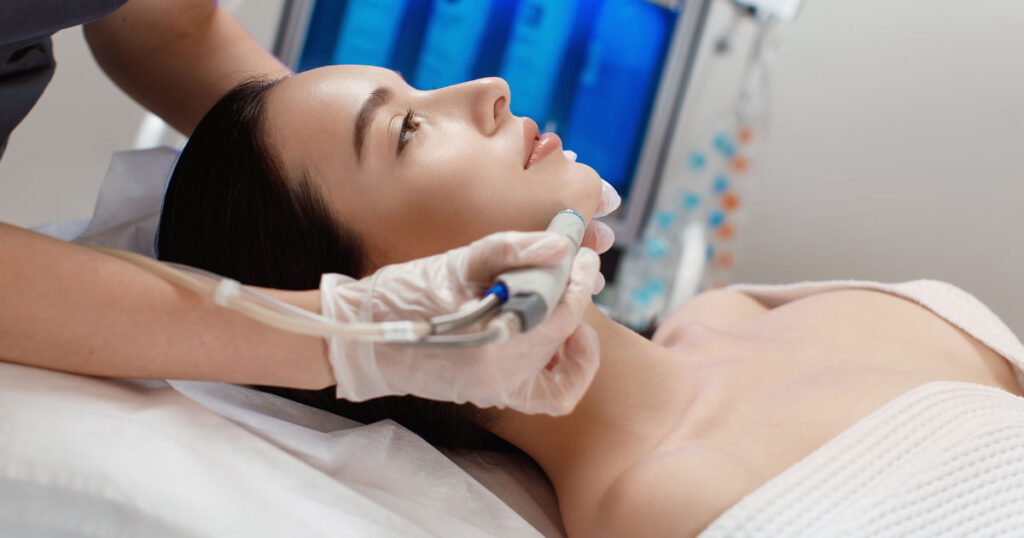 woman having a hydrafacials treatment